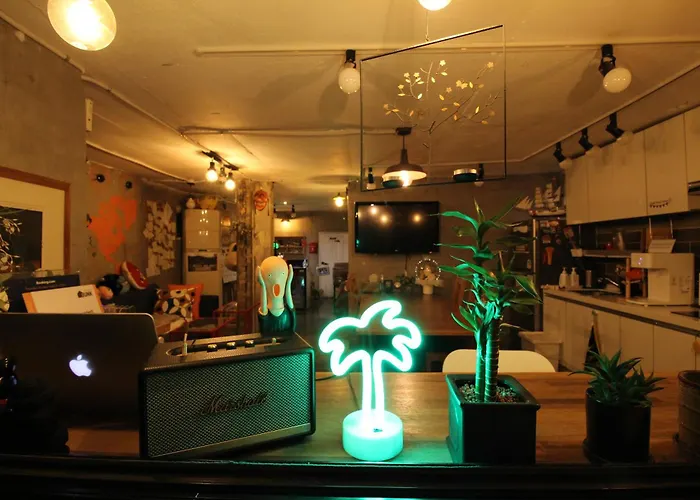 Bunk Guesthouse Hongdae Seoul