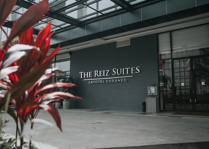 The Reiz Suites, Artotel Curated Medan