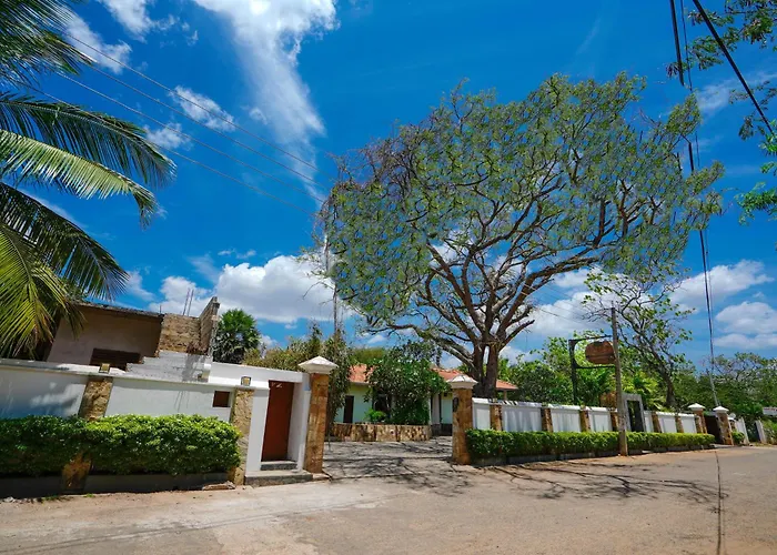 Hotel Tamarind Tree Tissamaharama