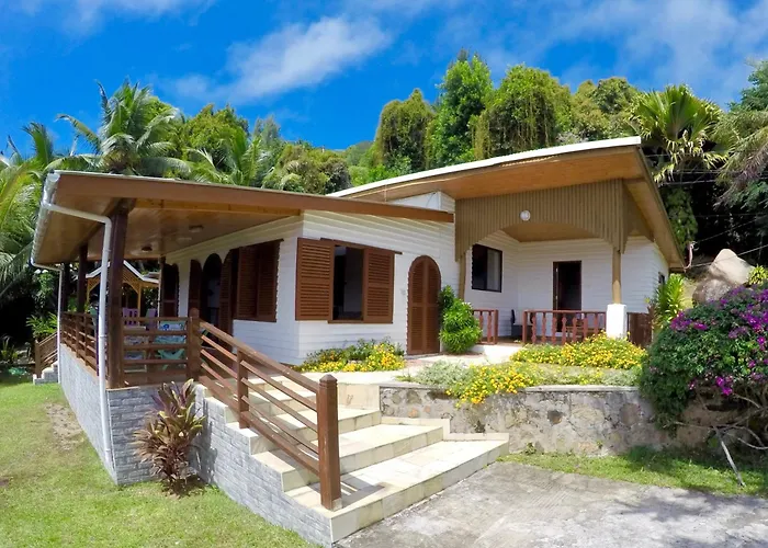 Chalets Cote Mer Baie Sainte Anne