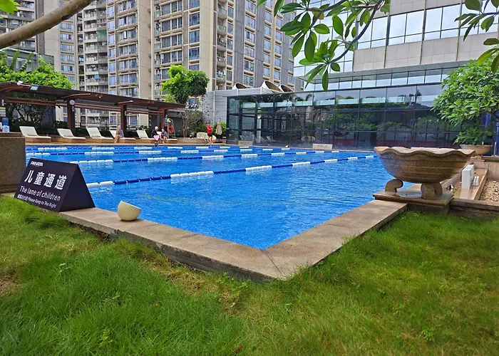 Sentosa Hotel Shenzhen Feicui Branch, Enjoy Tropical Swimming Pools And High-Class Fitness Club