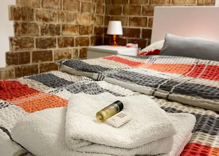 Gemuetliche Moeblierte Souterrain Wohnung Hannover