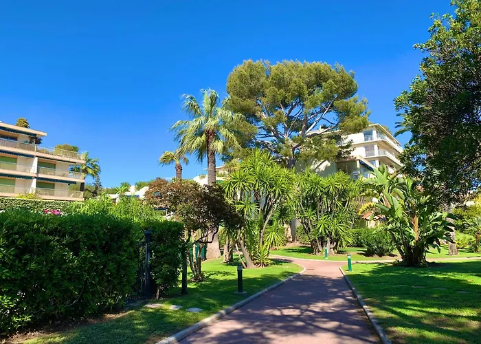 Studio Front De Mer, 30M2 Piscine & Mer Cannes