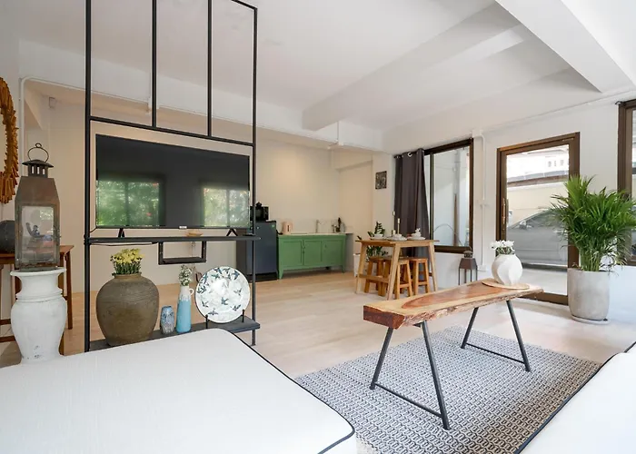 Cozy Apartment - Old City Chiangmai Prime Location Chiang Mai