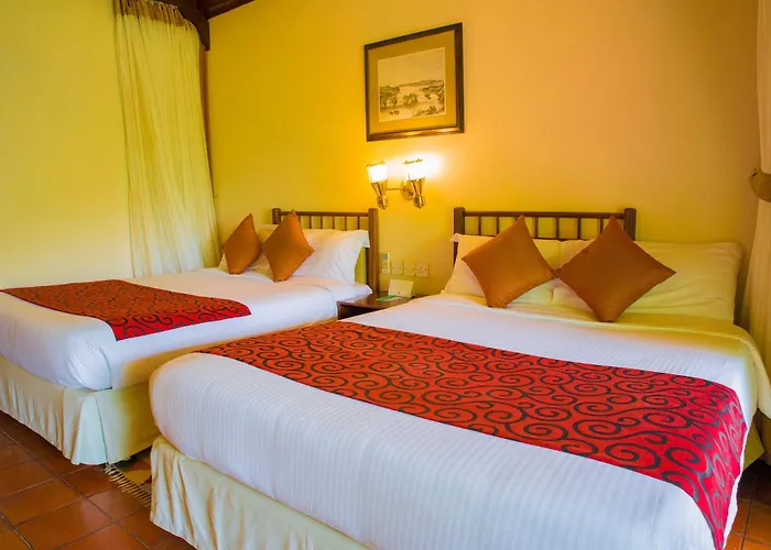 Paraa Safari Lodge