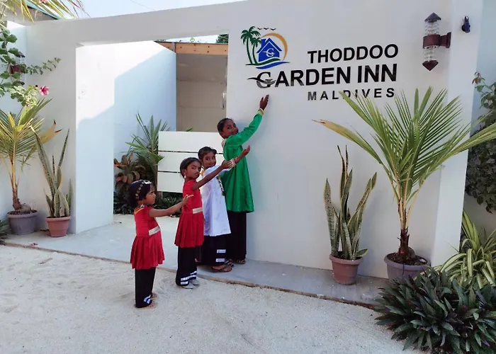 Thoddoo Garden Inn