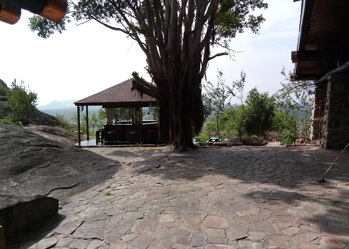 Lobo Wildlife Lodge Serengeti