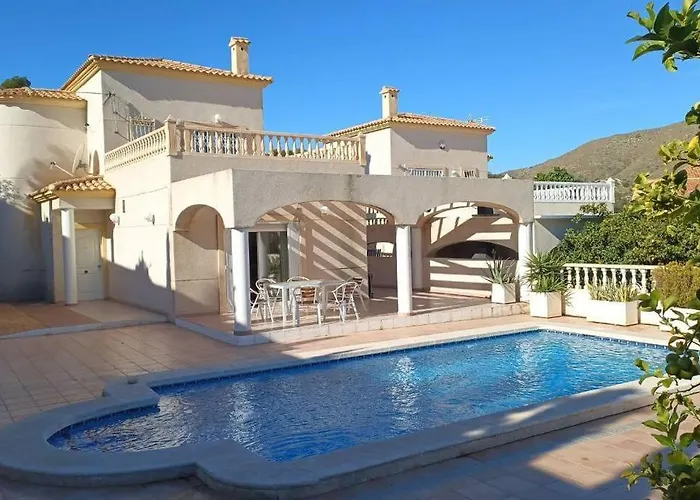 Casa Los Olivos, Villa With A Pool Alicante