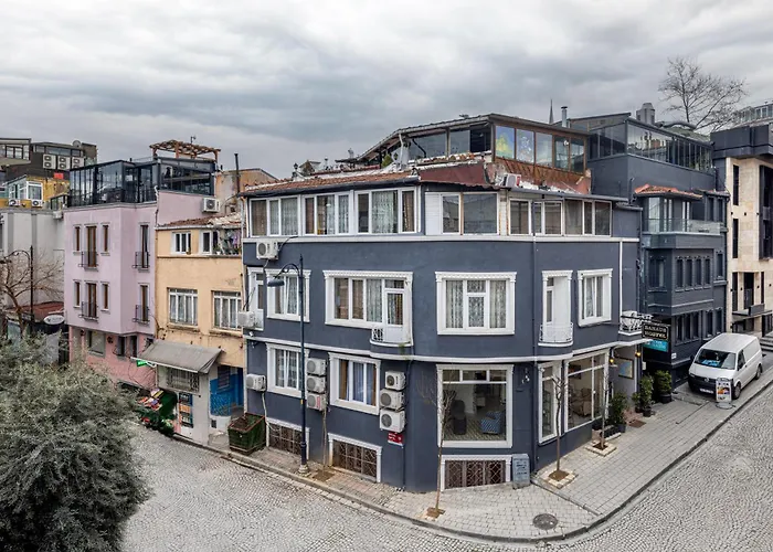 Bahaus Hostel Near Bluemosque And Hagiasophiamosque - 2 Minutes Istanbul
