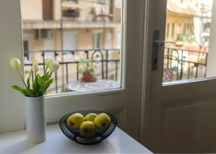 Gellerico Rooms At Deak Square Budapest
