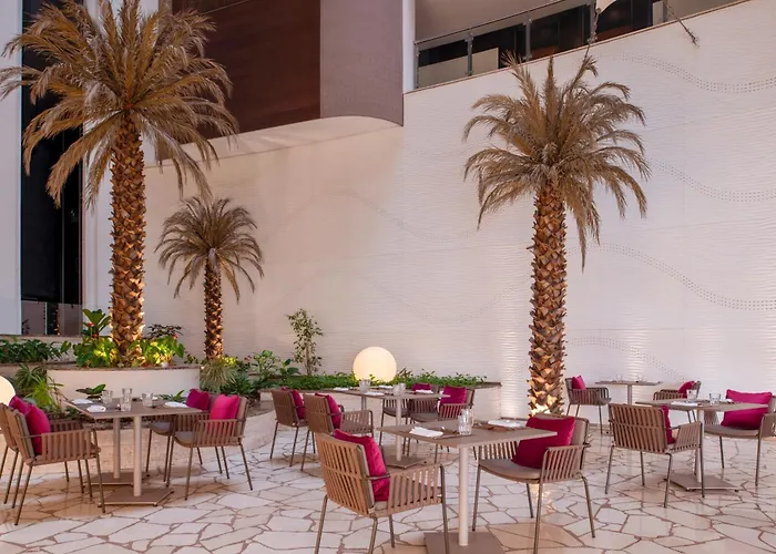 Crowne Plaza Doha - The Business Park By Ihg Hotel