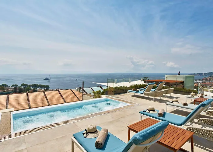 De Bonart Naples, Curio Collection By Hilton Hotel