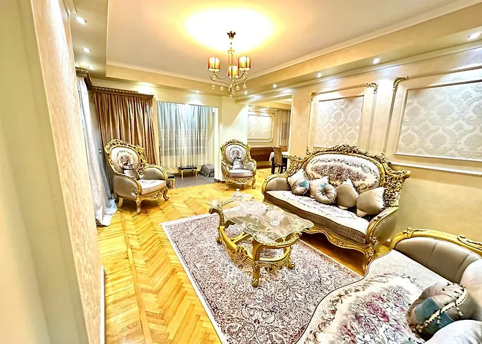 Apartment 3Br 3Bd Al-Mohandeseen District المهندسين شارع محي الدين أبو العز الرئيسي Cairo