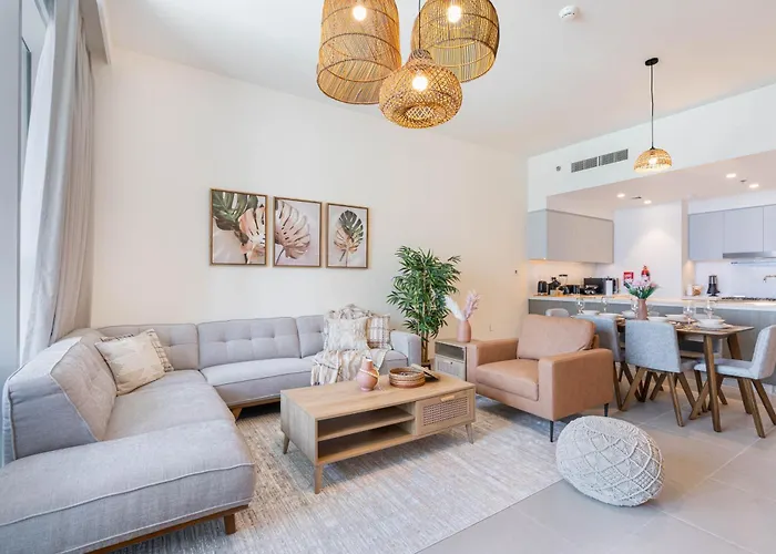 Luxury 3Bhk, Burj Khalifa & Dancing Fountain View Apartment Dubai