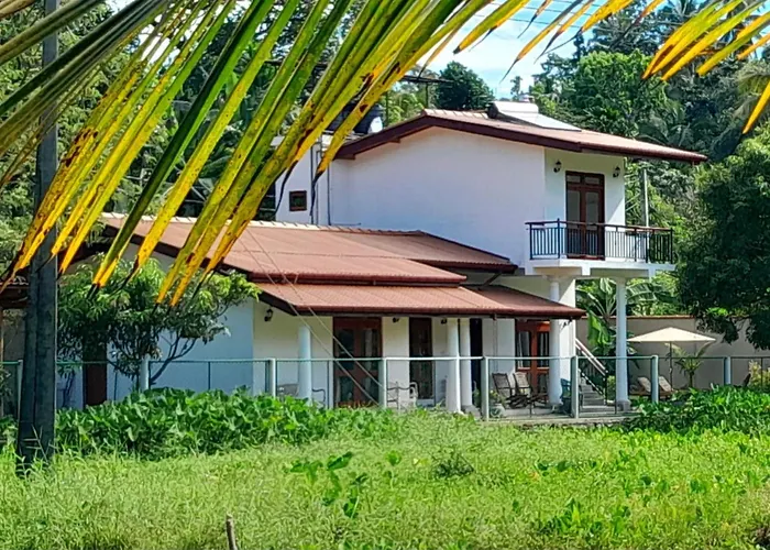 Monara Villa- Luxury 3Ac Rooms, Pool, For Retreat Galle