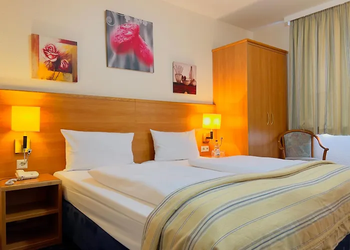 Elbbruecken Hotel Hamburg