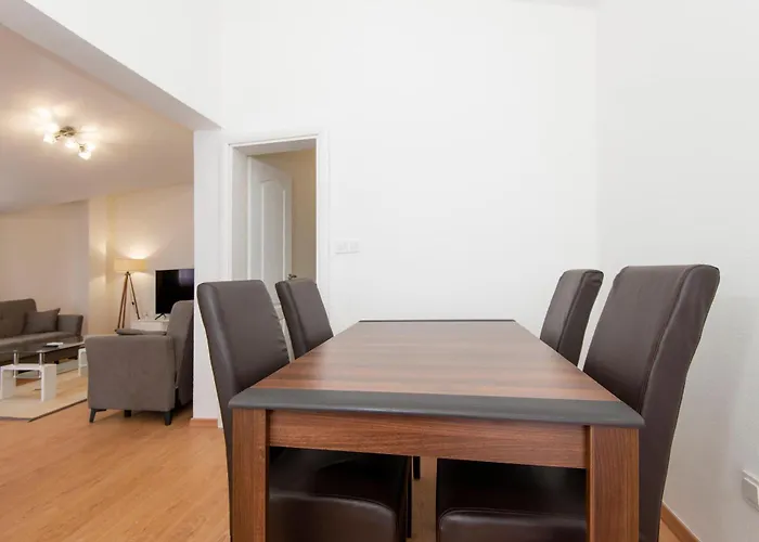 Hillside Vista Apartments Tivat