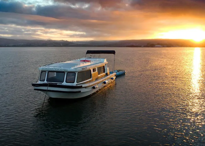 Knysna Houseboats Hotel