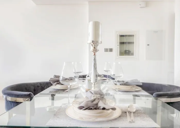 Elegant 1Br Apartment With Free Beach Access Dubai