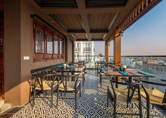 Family Suite Hotel Hanoi
