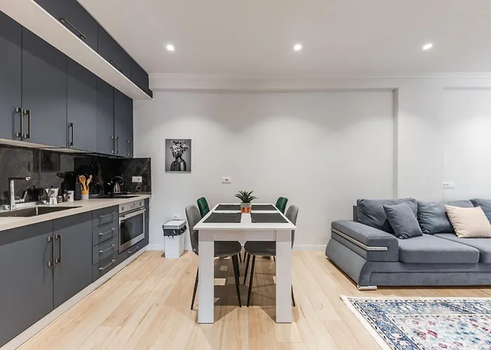 Mumba Apartments By Kondo Stays Tirana