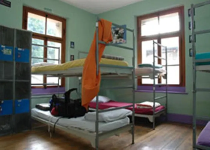 Funny Farm Backpackers Hostel Unterseen