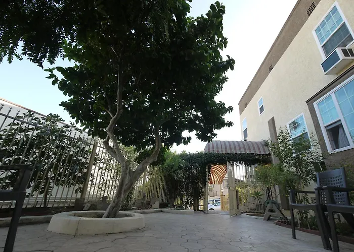 Trylon Hotel - Hollywood Los Angeles