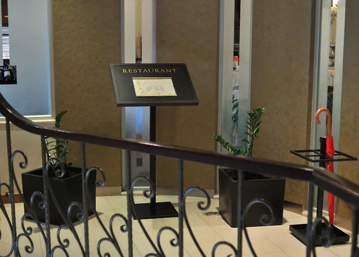 Monarc Hotel Tirana