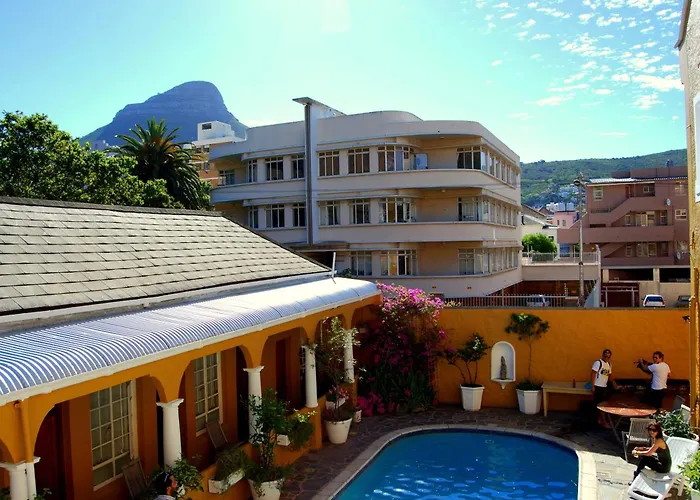 Ashanti Lodge Backpackers Cape Town
