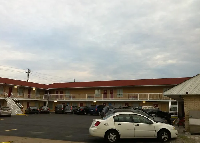 Scottish Inn Near The Falls And Casino Niagara Falls