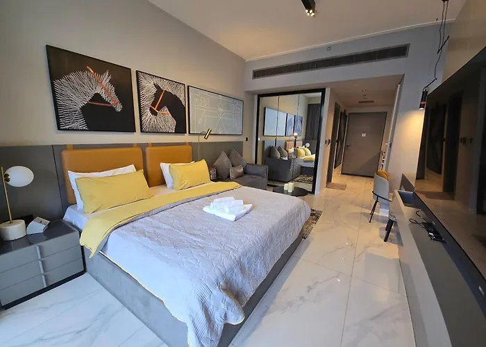 Luxurious & Cozy Mag318 Studio Apartment In Business Bay Downtown Walking Distance From Dubai Mall & Burj Khalifa