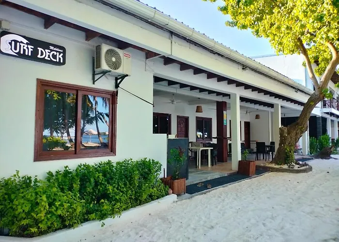 Surf Deck Hotel Thulusdhoo