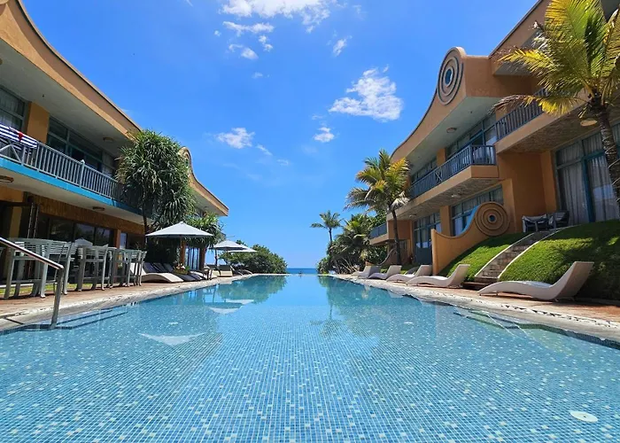 Thaproban Pavilion Waves Unawatuna