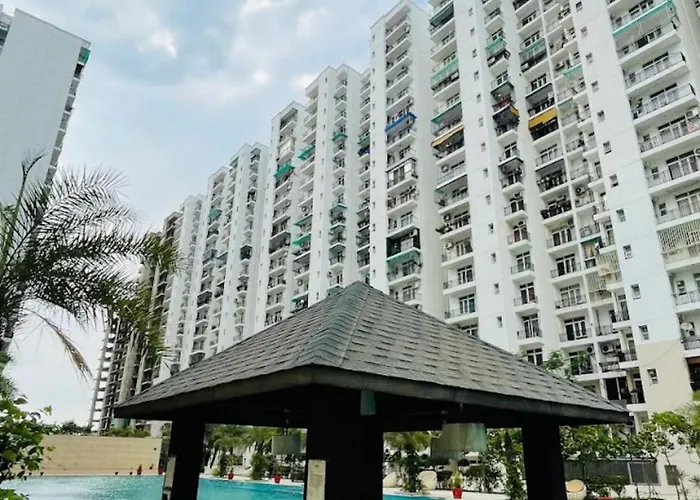 Downtown Delight Apartment Lucknow