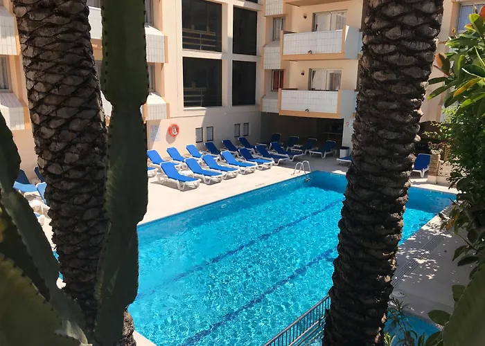 Apartamentos Jovial San Antonio 