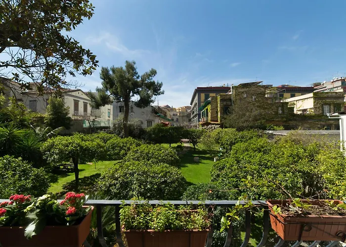 The Bellini House By House In Naples Bed & Breakfast