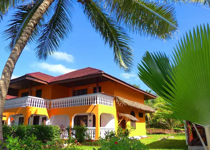Mnarani Beach Cottages Nungwi