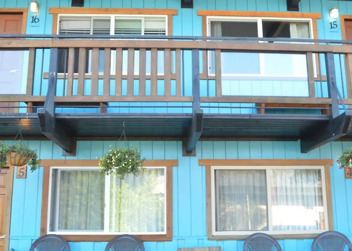 Meares Vista Inn Tofino