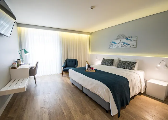 Ilha Hostel & Suites Ponta Delgada 