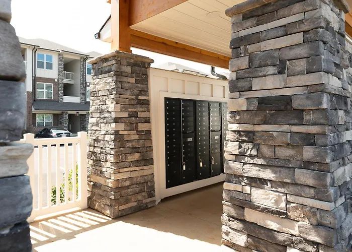 Properties By Preston - Corporate 1Bd Apartment Knoxville