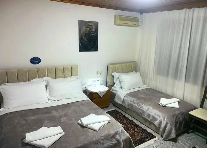 Aaron'S Guest House Gjirokaster