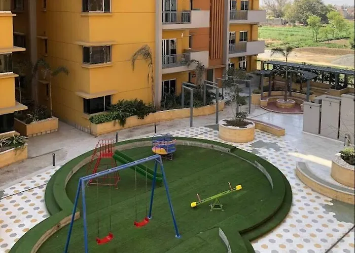 Homey Stays - Luxe Studio Apartment Lahore