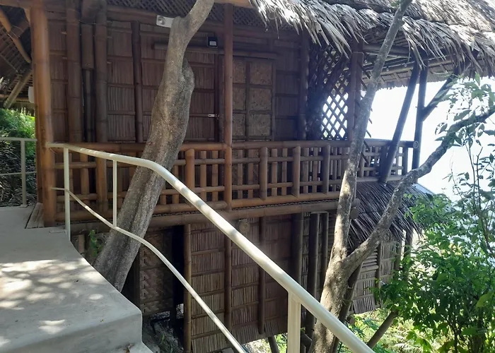 Kookoo'S Nest Eco-Lodge Siaton