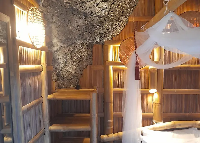 Kookoo'S Nest Eco-Lodge Siaton