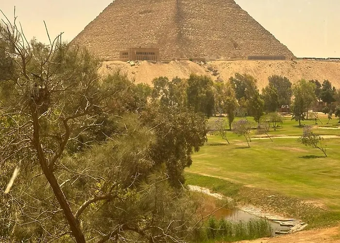 Pyramids Golf Direct View Apartment Cairo
