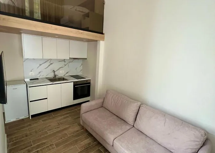 Holidays Apartment II Golem 