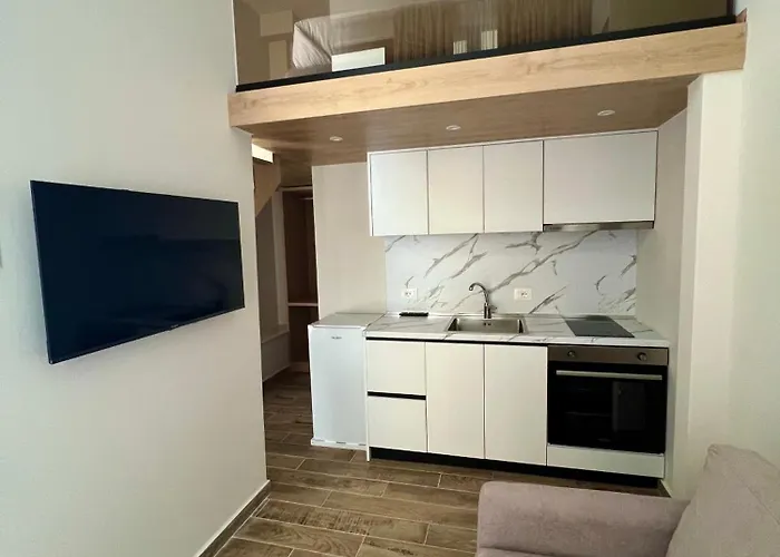 Holidays Apartment II Golem 