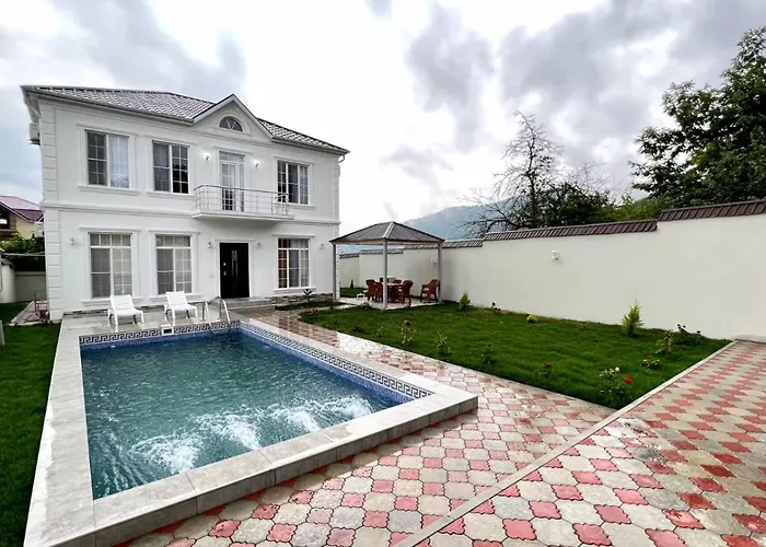 White Villa 4 Bedrooms Gabala