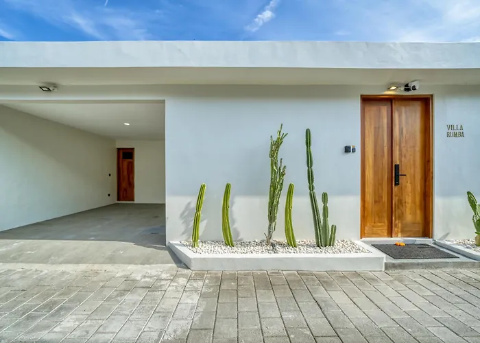 Chic Tranquility Modern Yet Timeless 3Bd Villa Canggu 