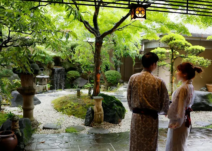 Ryokan Asukasou At The Entrancne Of Nara Park
